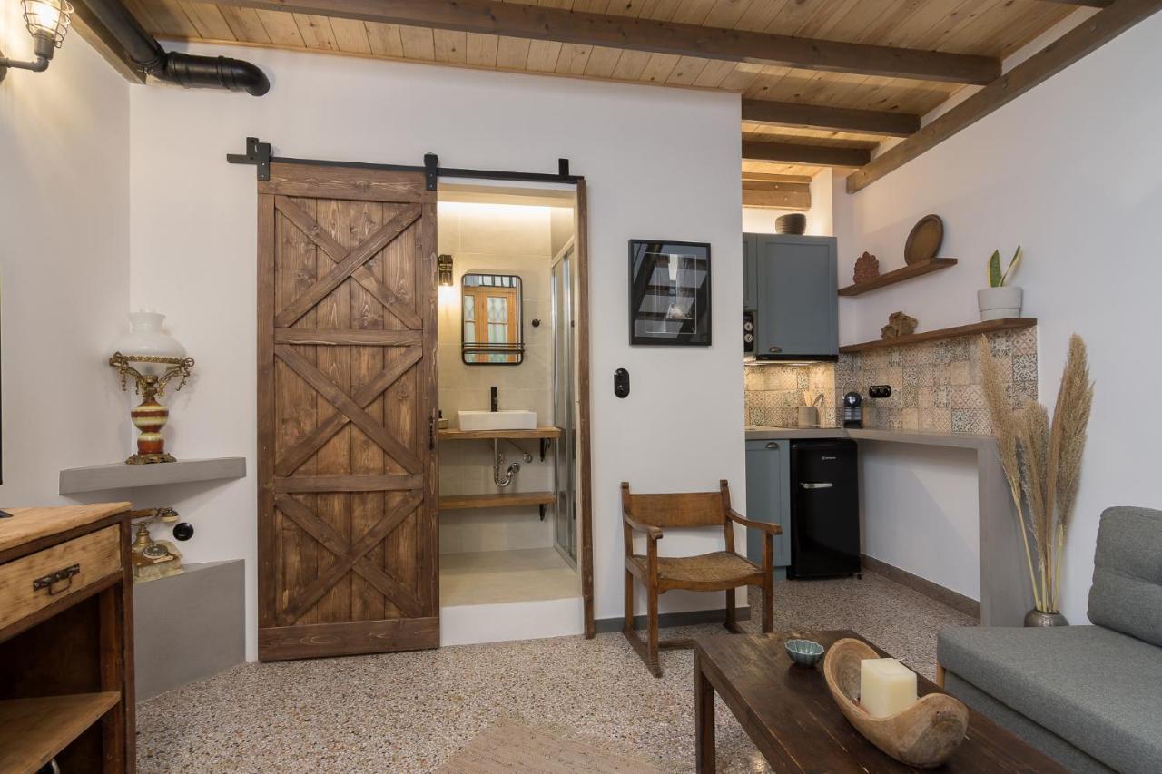 Vintage Loft B In Monastiraki Appartamento Atene Esterno foto