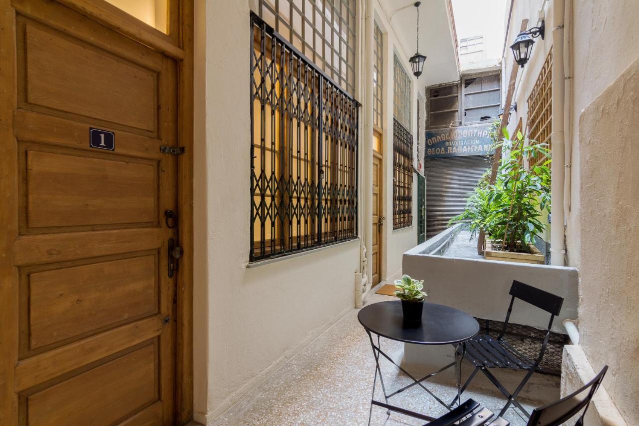 Vintage Loft B In Monastiraki Appartamento Atene Esterno foto